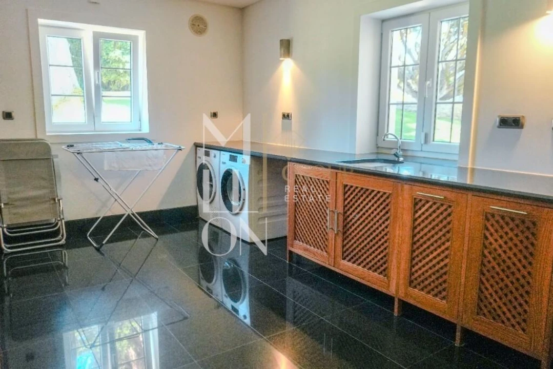 Moradia T10 para Venda em Carcavelos e Parede Foto 18