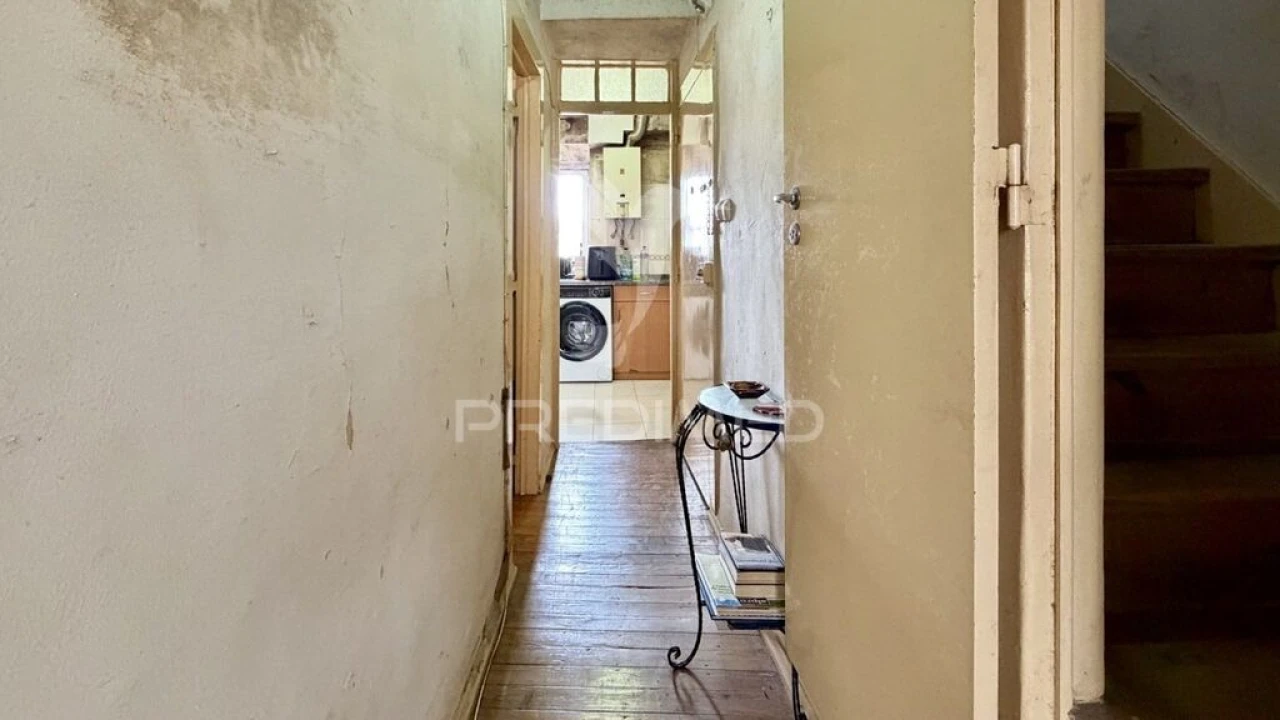 Apartamento T2 para Venda em Santo António Foto 7