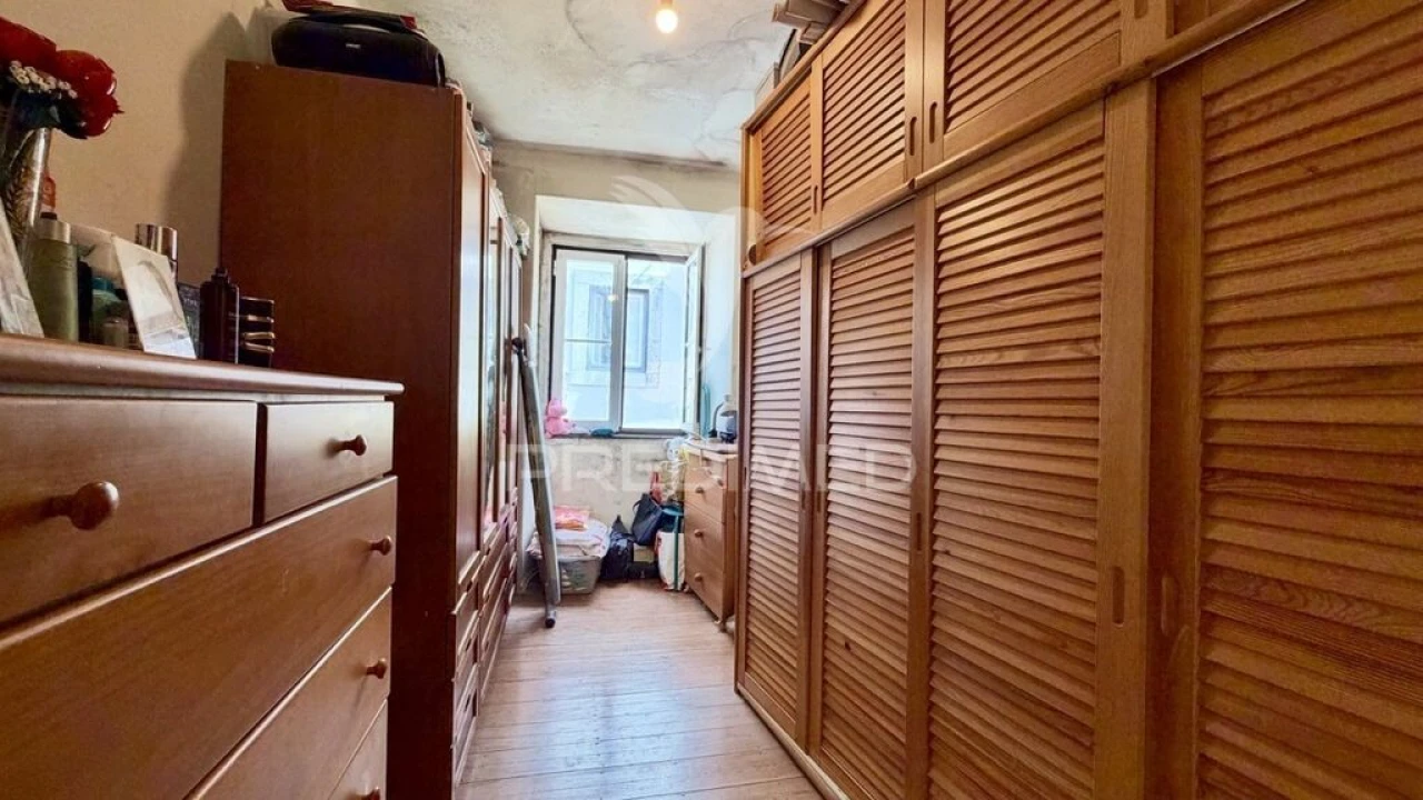 Apartamento T2 para Venda em Santo António Foto 12