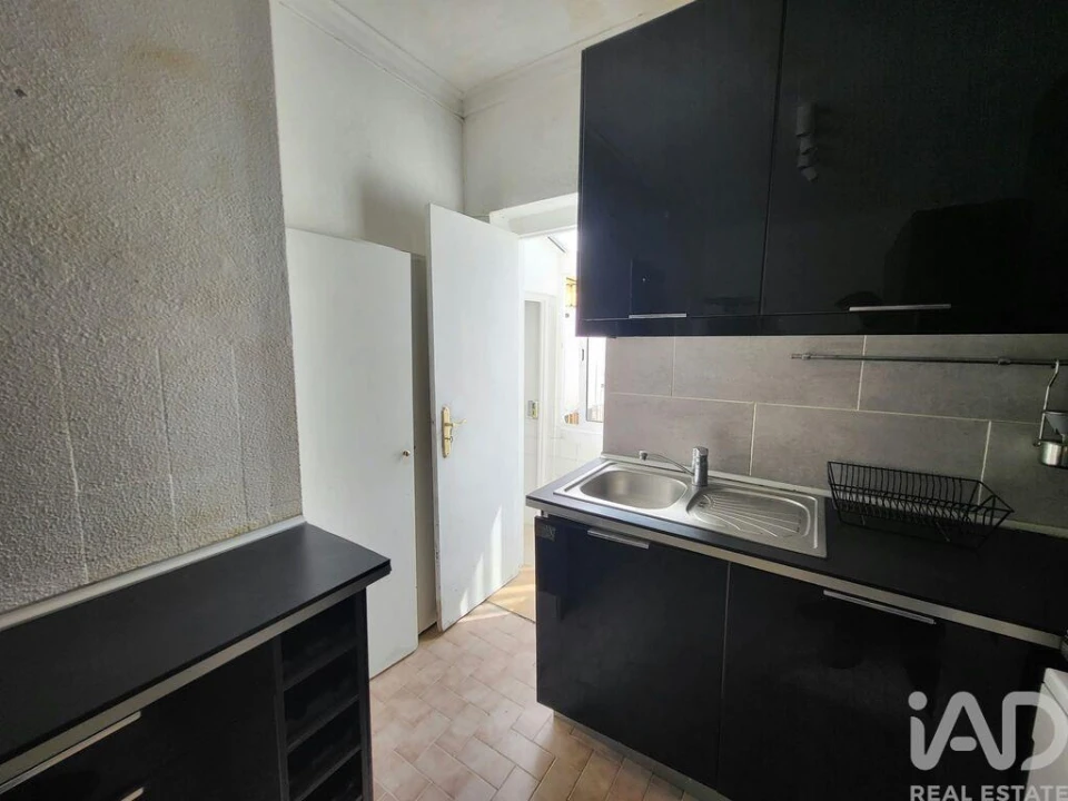 Apartamento T2 para Venda em Algés, Linda-A-Velha e Cruz Quebrada-Dafundo Foto 16