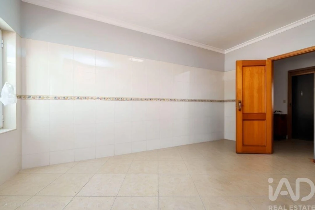 Apartamento T3 para Venda em Quarteira Foto 28