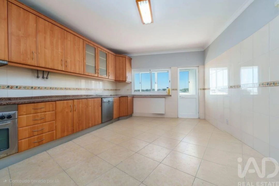 Apartamento T3 para Venda em Quarteira Foto 30
