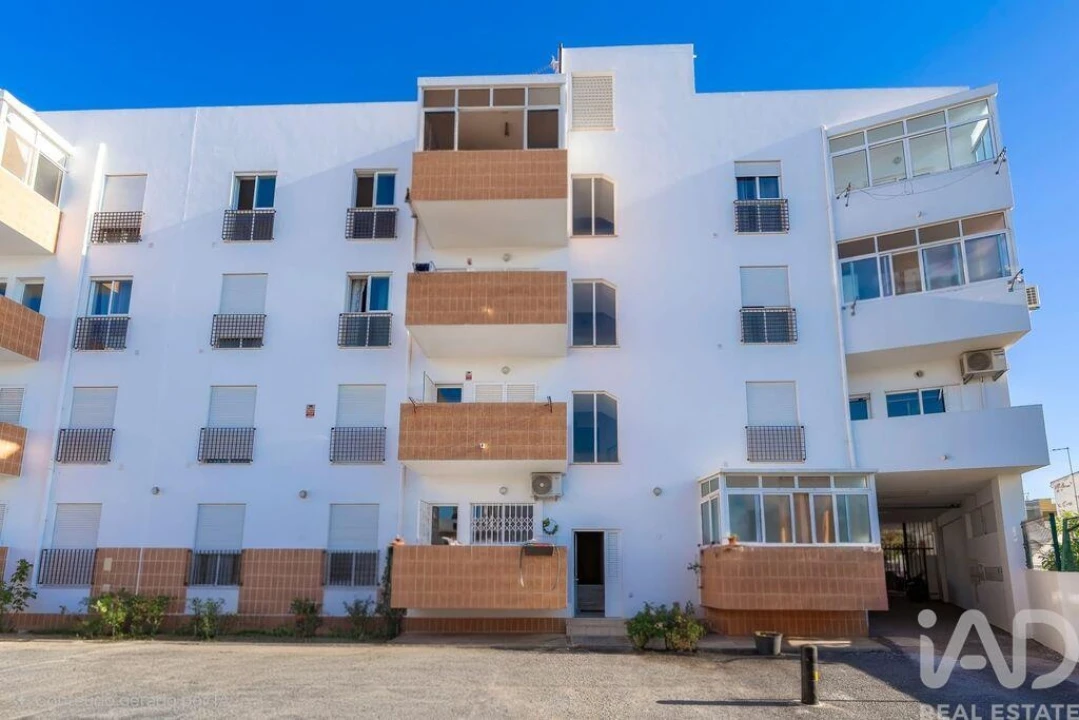 Apartamento T3 para Venda em Quarteira Foto 37