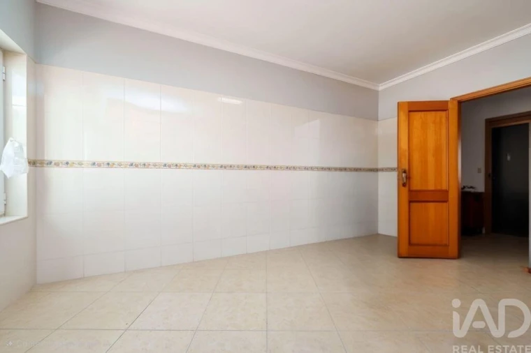 Apartamento T3 para Venda em Quarteira Foto 28