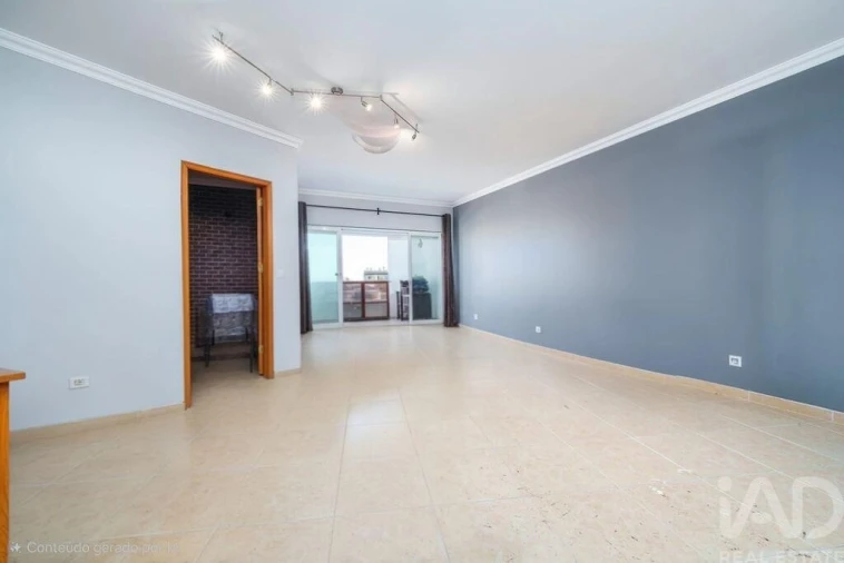 Apartamento T3 para Venda em Quarteira Foto 5