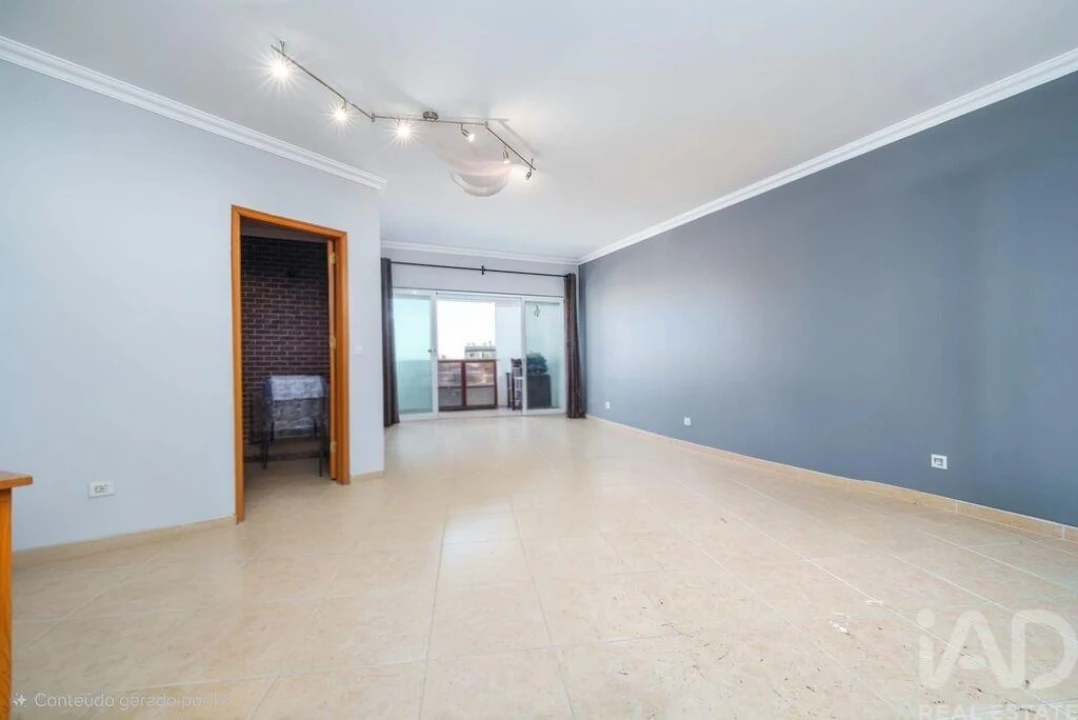 Apartamento T3 para Venda em Quarteira Foto 5