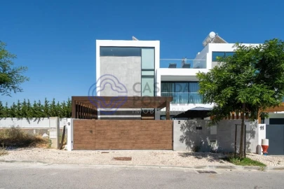Moradia T3 para Venda em Montenegro