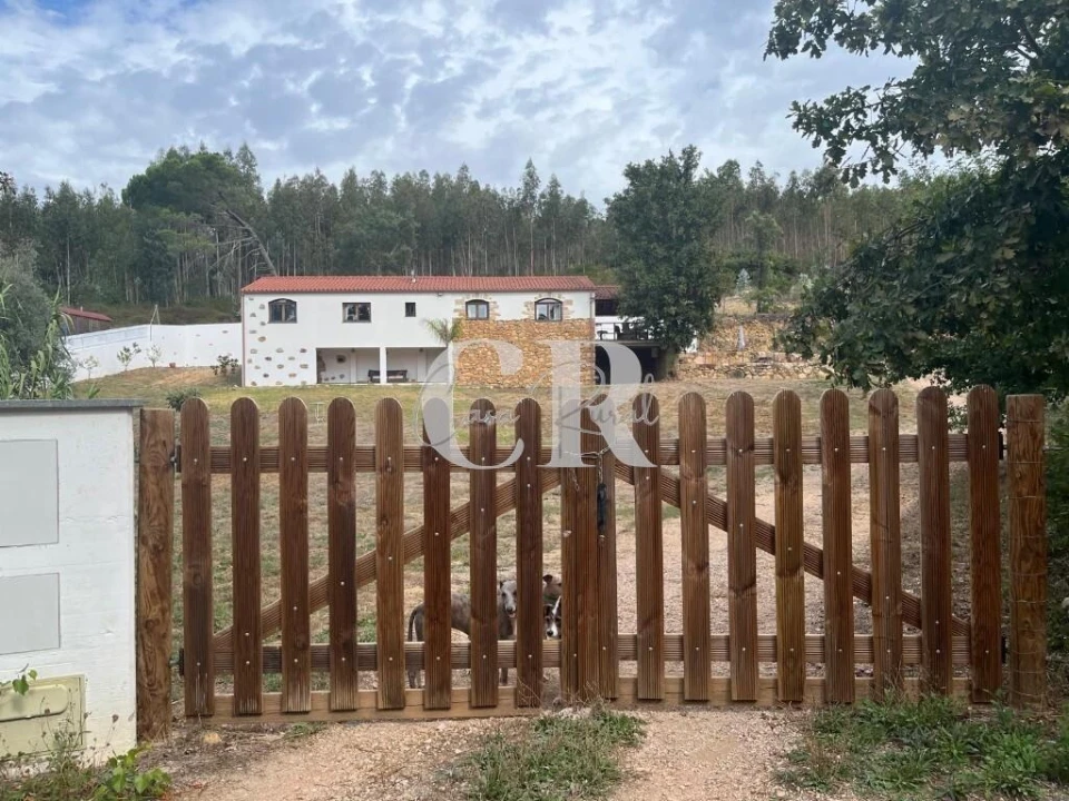 Moradia T3 para Venda em Serpins Foto 1