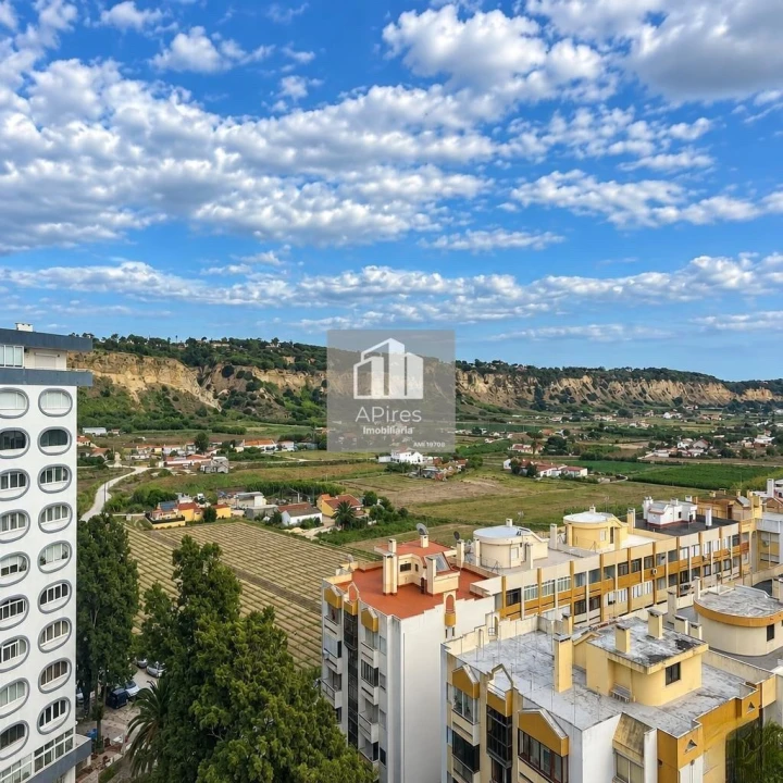 Apartamento T3 para Venda em Costa da Caparica Foto 3
