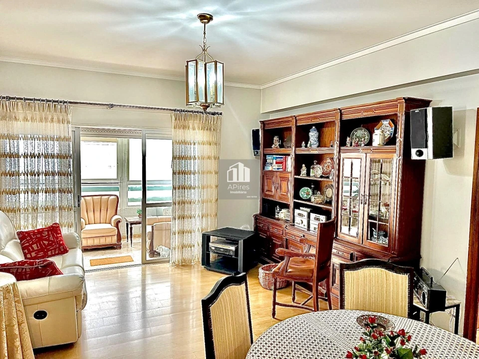 Apartamento T3 para Venda em Costa da Caparica Foto 5