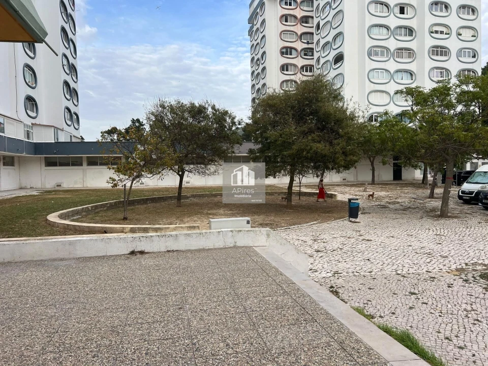 Apartamento T3 para Venda em Costa da Caparica Foto 33