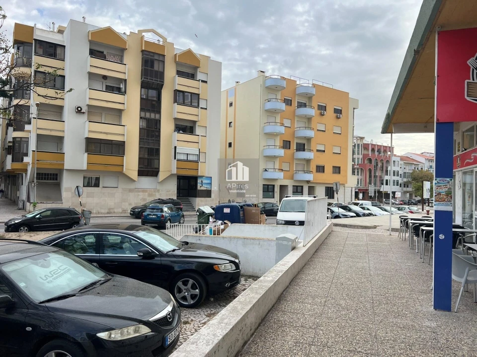 Apartamento T3 para Venda em Costa da Caparica Foto 32