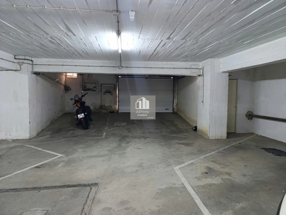 Apartamento T3 para Venda em Costa da Caparica Foto 36