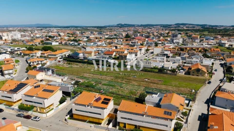 Terreno para Venda em Aver-O-Mar, Amorim e Terroso