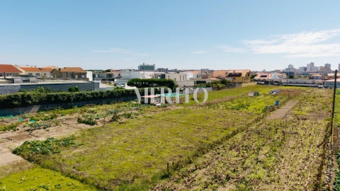Terreno para Venda em Aver-O-Mar, Amorim e Terroso