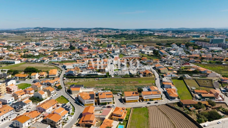 Terreno para Venda em Aver-O-Mar, Amorim e Terroso Foto 9