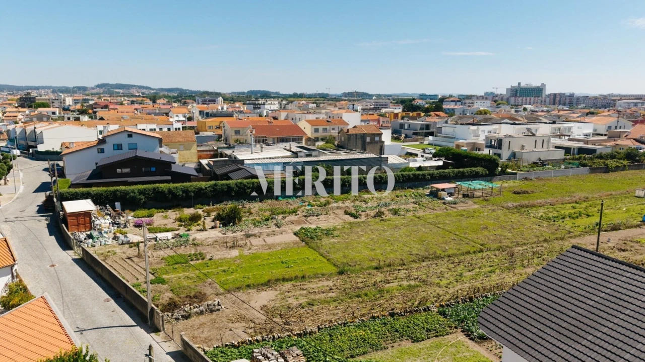 Terreno para Venda em Aver-O-Mar, Amorim e Terroso Foto 1