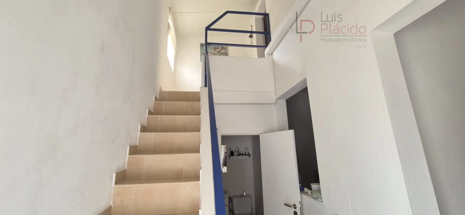 Moradia T3 para Venda em São Domingos e Vale de Água Foto 9