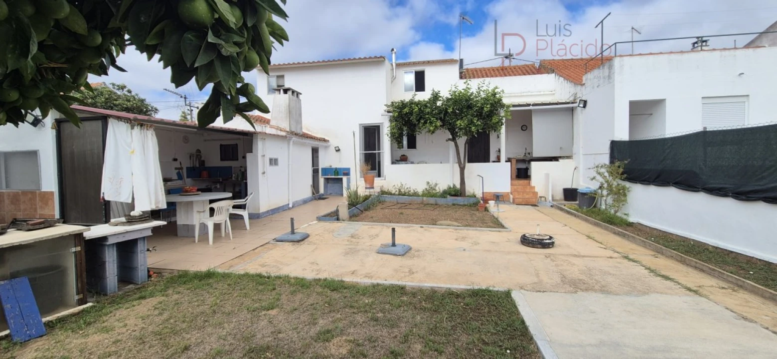 Moradia T3 para Venda em São Domingos e Vale de Água Foto 27