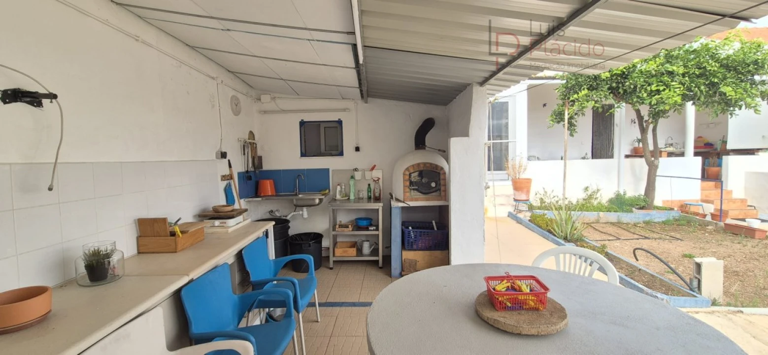 Moradia T3 para Venda em São Domingos e Vale de Água Foto 32