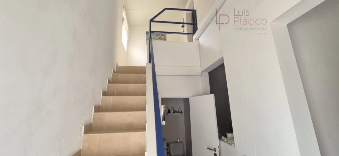 Moradia T3 para Venda em São Domingos e Vale de Água Foto 9