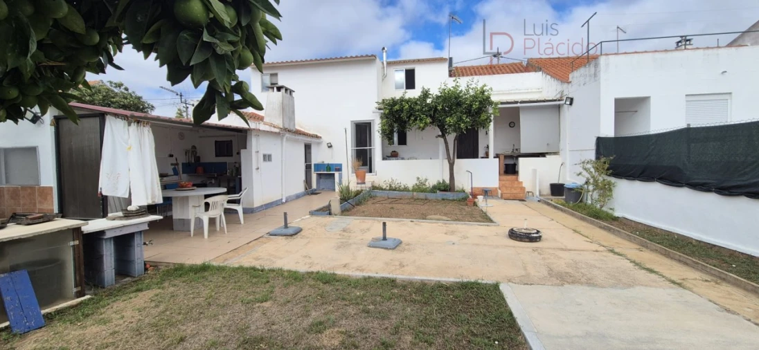 Moradia T3 para Venda em São Domingos e Vale de Água Foto 27