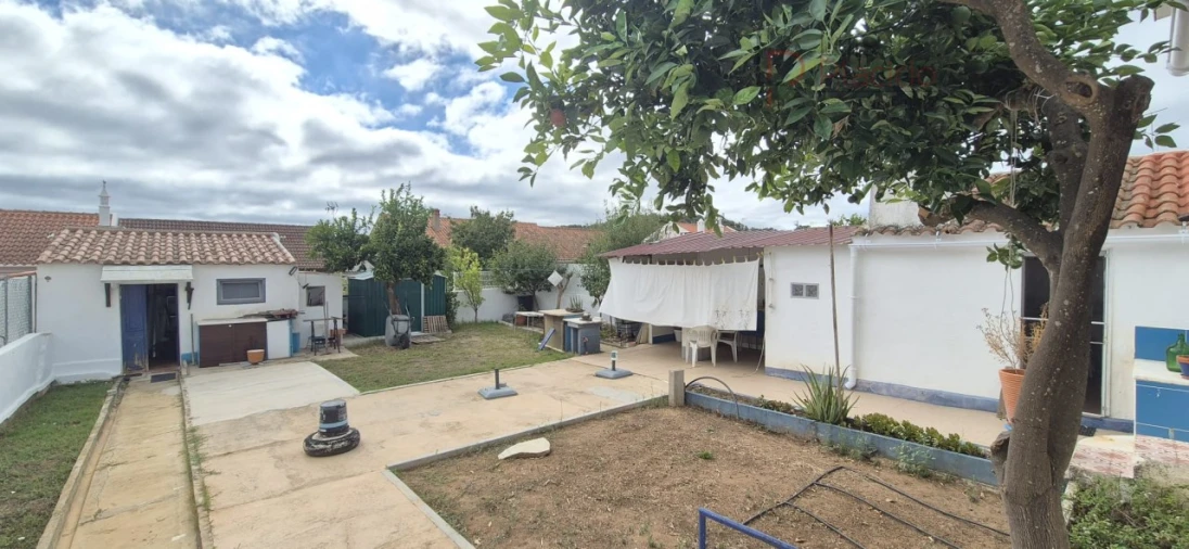 Moradia T3 para Venda em São Domingos e Vale de Água Foto 39
