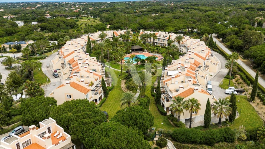 Apartamento T3 para Venda em Quarteira Foto 32