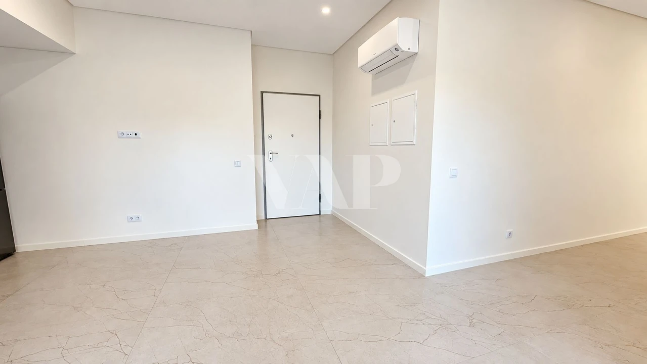 Apartamento T1 para Venda em Quarteira Foto 9