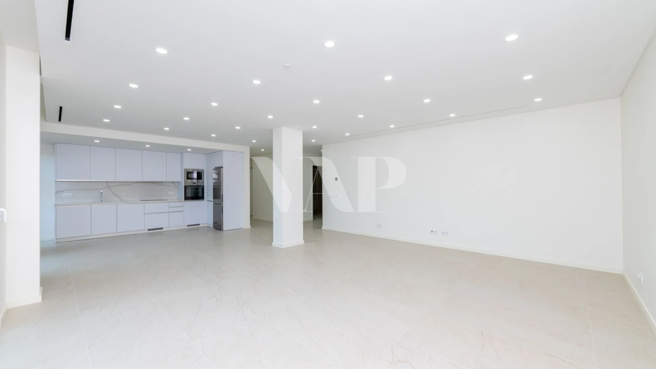 Apartamento T3 para Venda em Quarteira Foto 5