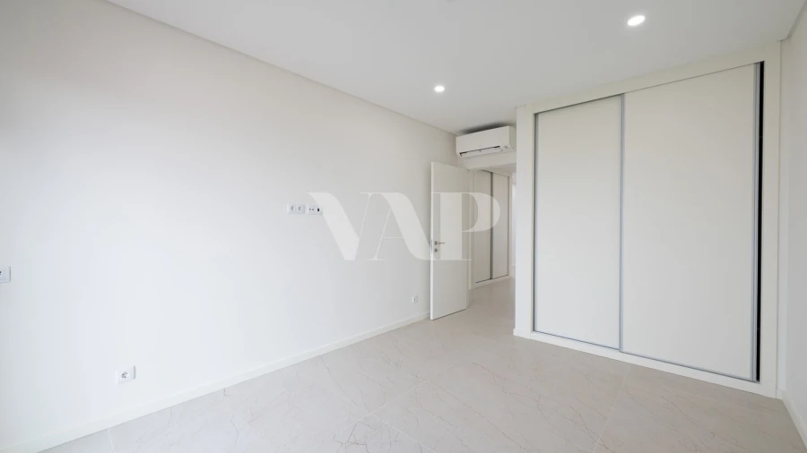 Apartamento T3 para Venda em Quarteira Foto 10