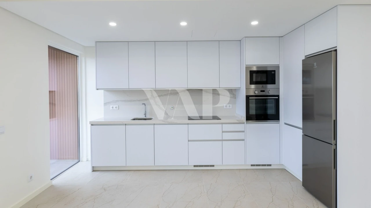Apartamento T3 para Venda em Quarteira Foto 6