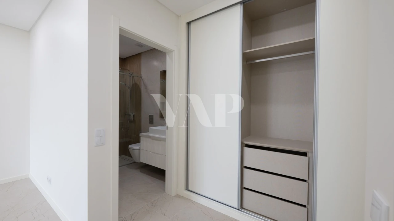 Apartamento T3 para Venda em Quarteira Foto 13