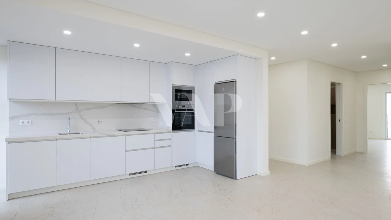 Apartamento T3 para Venda em Quarteira Foto 2