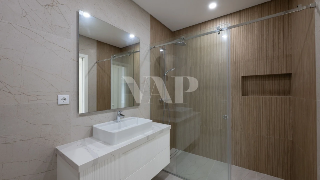 Apartamento T3 para Venda em Quarteira Foto 8