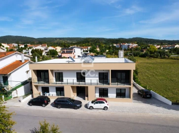 Apartamento T1 para Arrendamento em Avelar