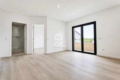 Apartamento T1 para Arrendamento em Avelar