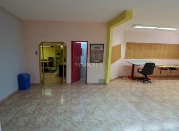 Negócio para Venda em Lagos (São Sebastião e Santa Maria)