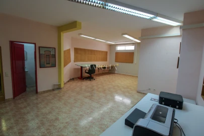 Negócio para Venda em Lagos (São Sebastião e Santa Maria)