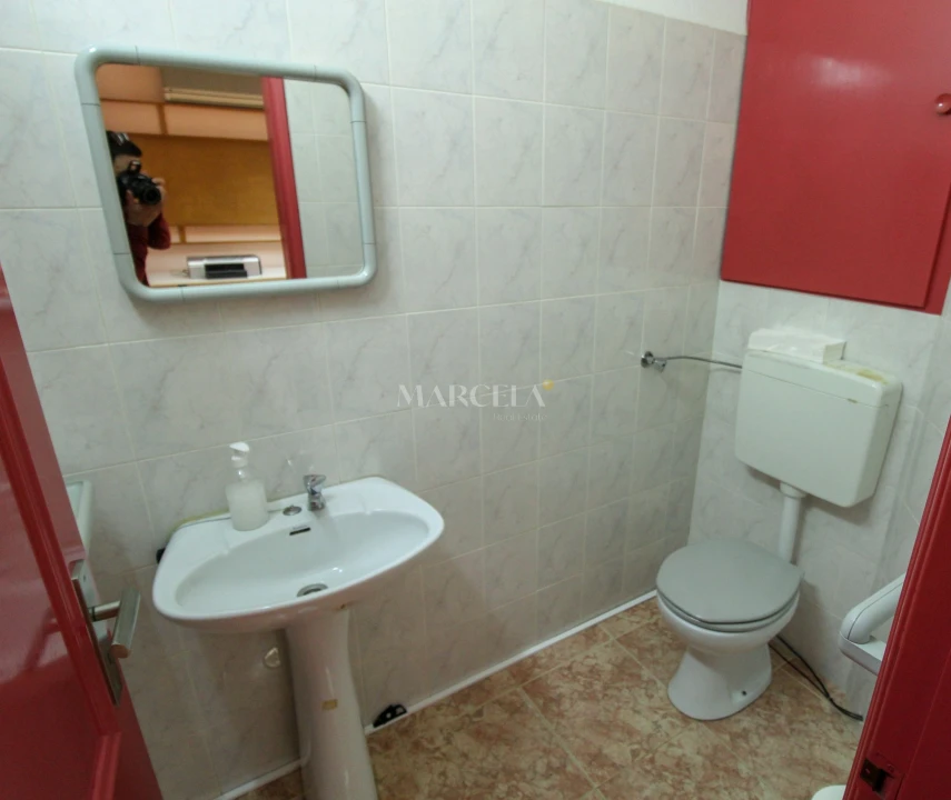 Negócio para Venda em Lagos (São Sebastião e Santa Maria) Foto 12