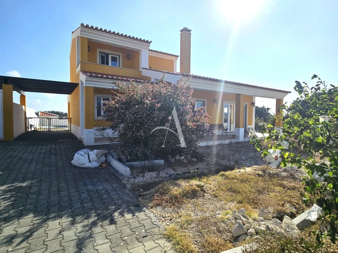 Moradia T4 para Venda em Alfeizerão Foto 28