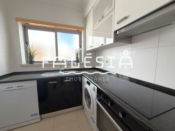 Moradia T2 para Venda em Albufeira e Olhos de Água