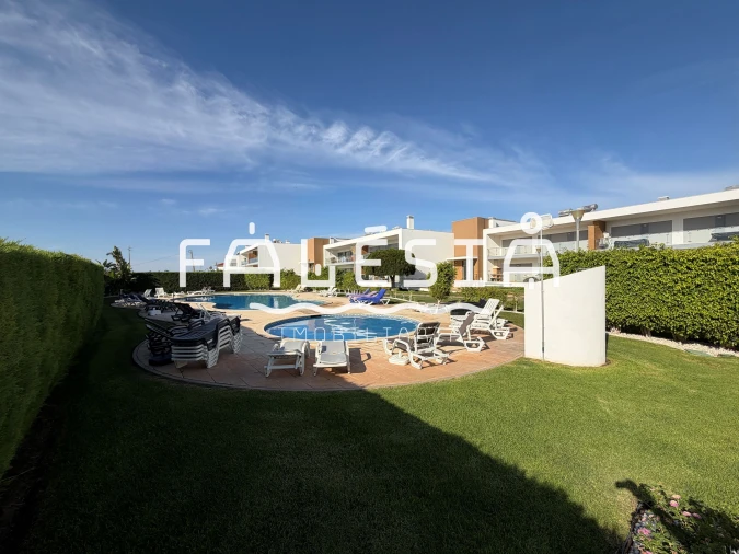 Moradia T2 para Venda em Albufeira e Olhos de Água Foto 45