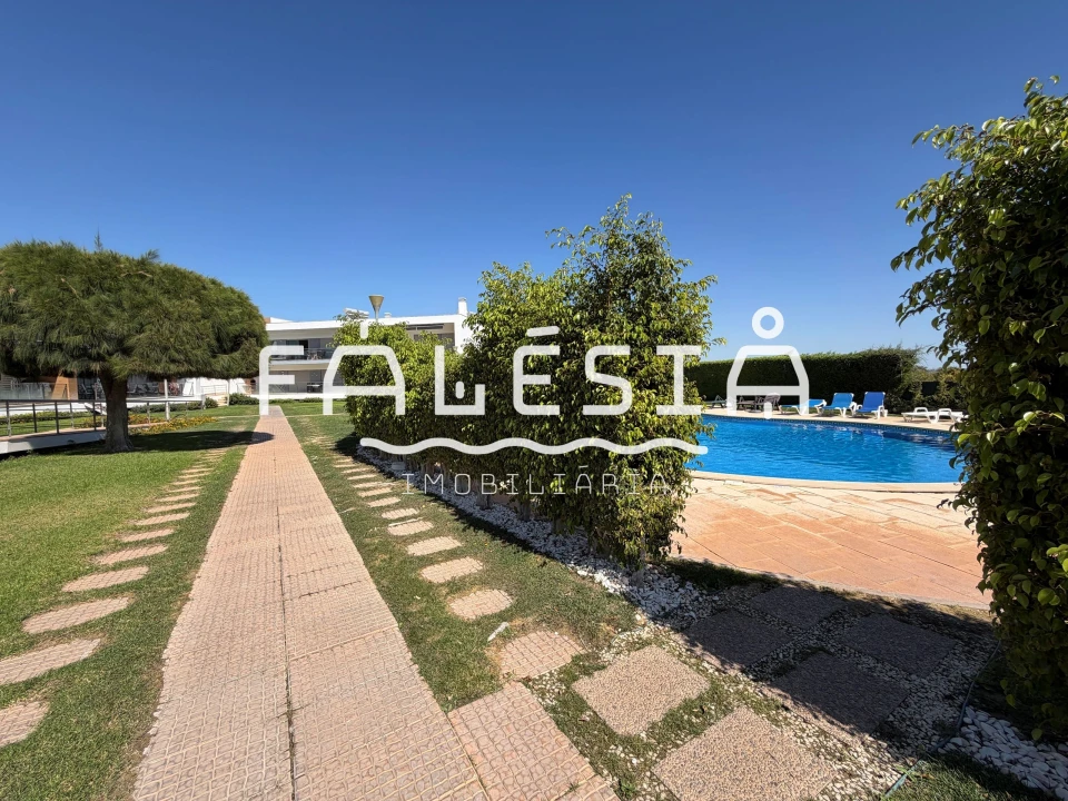 Moradia T2 para Venda em Albufeira e Olhos de Água Foto 44