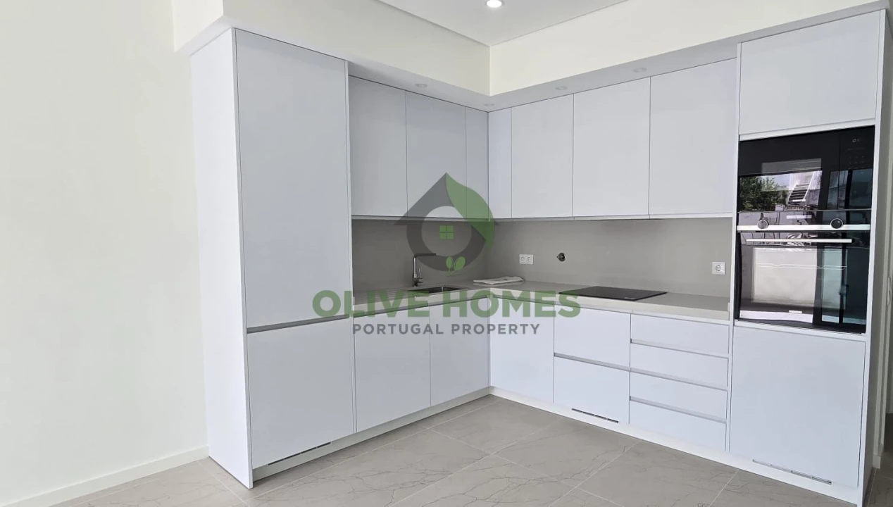 Apartamento T2 para Venda em Quarteira Foto 28