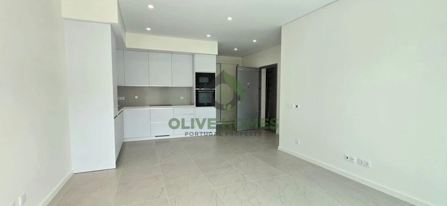 Apartamento T2 para Venda em Quarteira Foto 29