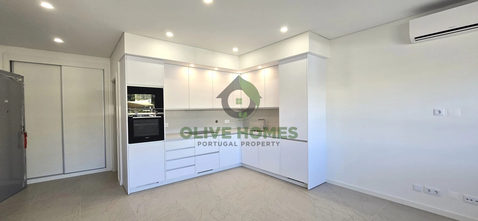 Apartamento T2 para Venda em Quarteira Foto 1