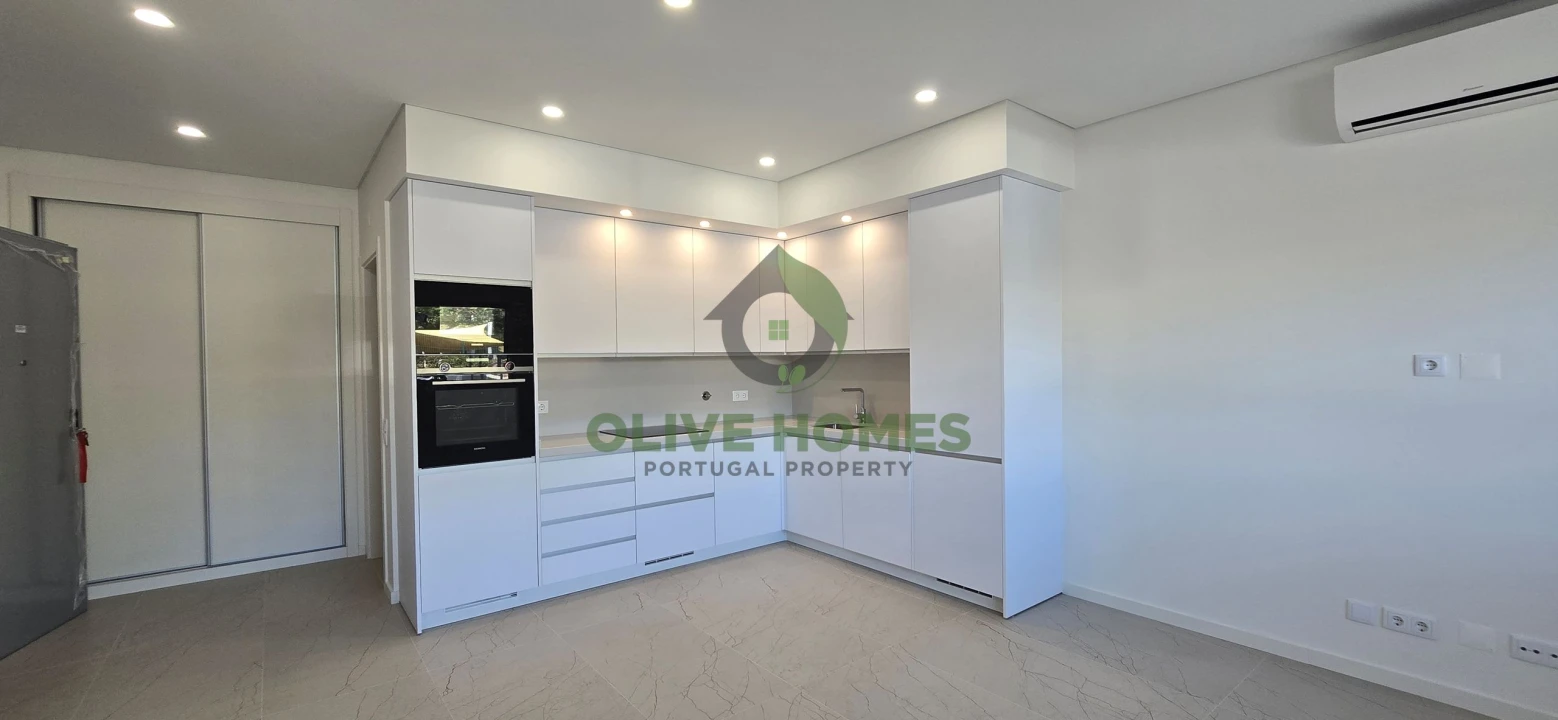 Apartamento T3 para Venda em Quarteira Foto 10