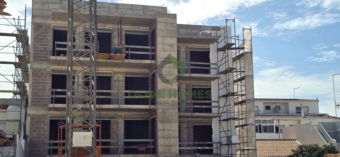 Apartamento T3 para Venda em Quarteira Foto 2