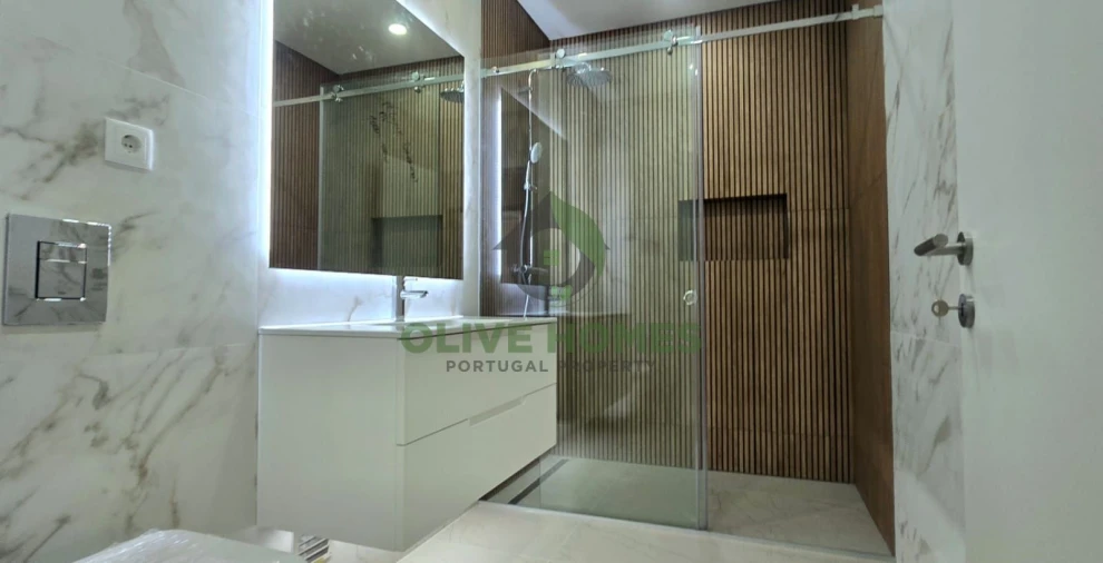 Apartamento T2 para Venda em Quarteira Foto 10